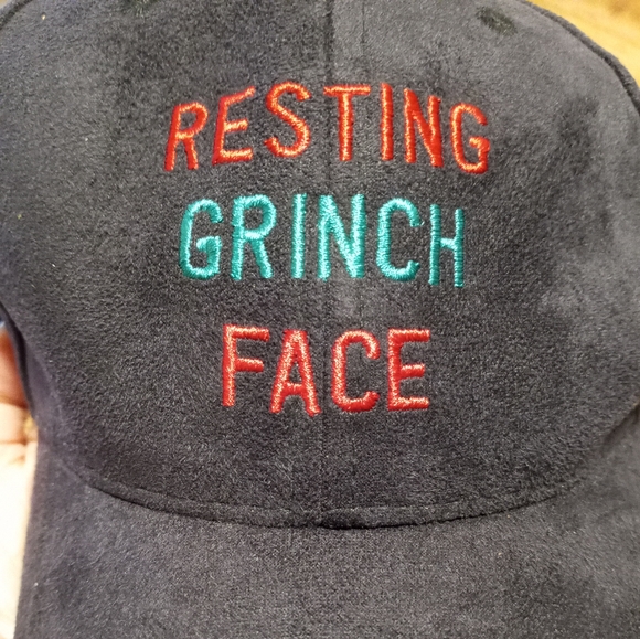 4/$20 Nwt. Francescas Resting Grinch Face Christmas Cap - Picture 4 of 5